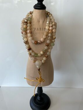 Natural Stone Beaded Necklace in Beige and Green
